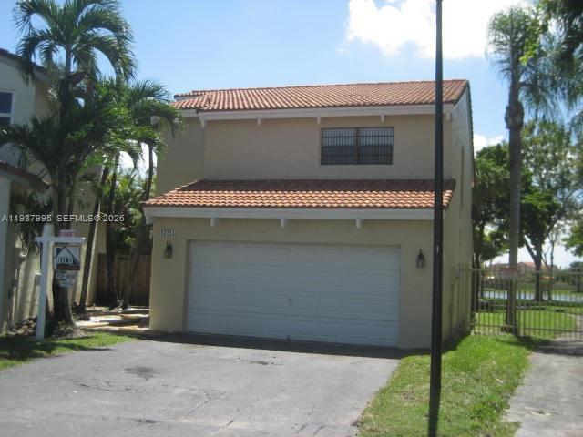 TAMIAMI LAKES SEC 5 - Residential
