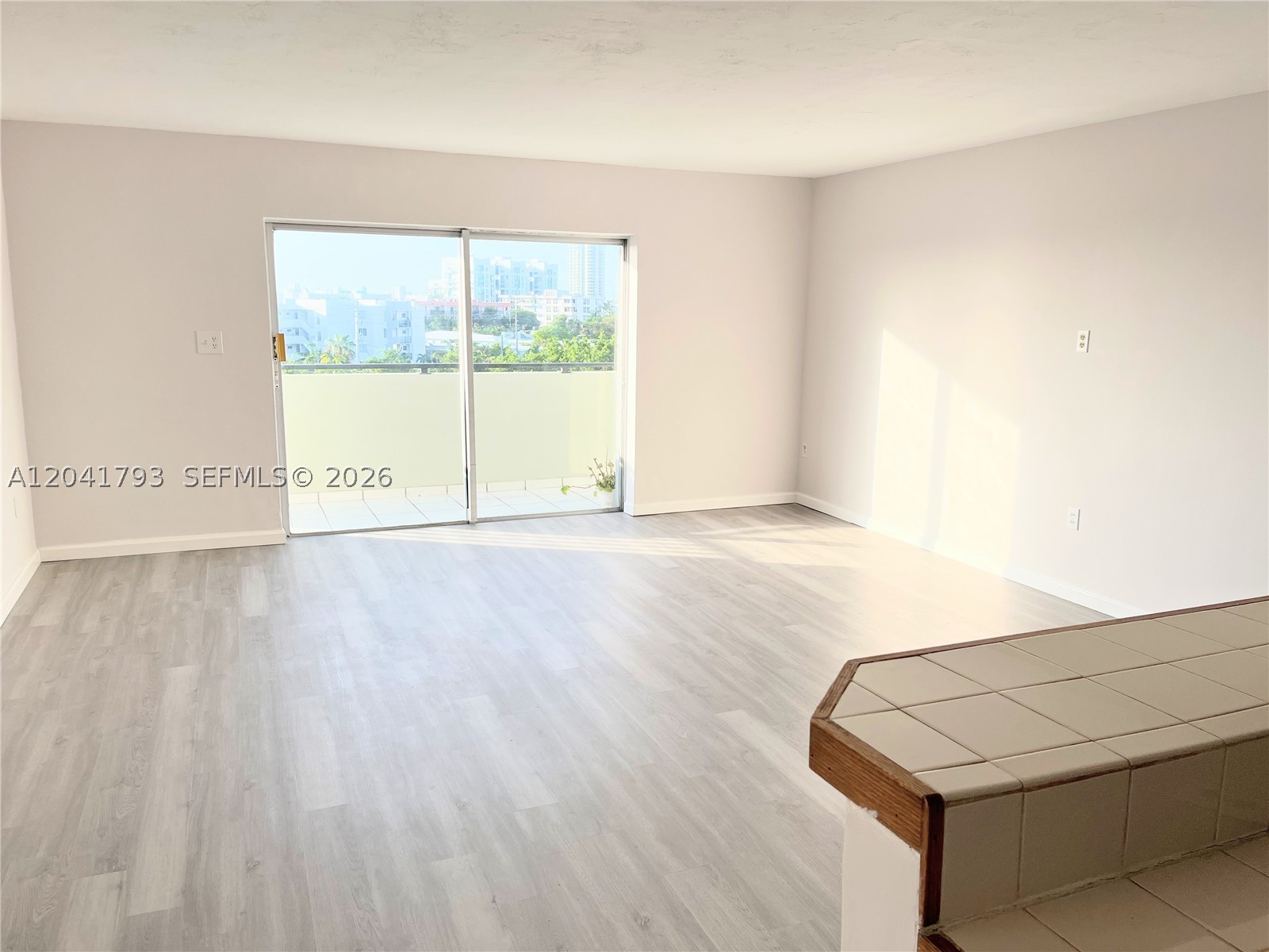 CREEK TOWERS & YACHT CLUB - Residential Lease
