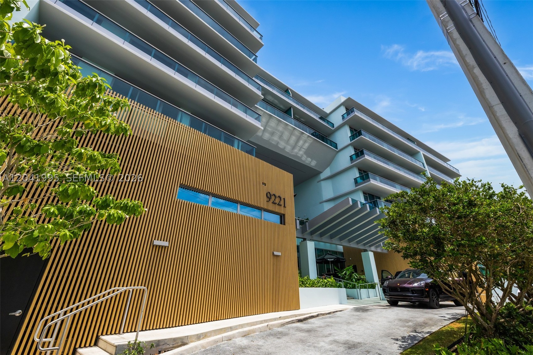 LA BAIA BAY HARBOR ISLANDS - Residential