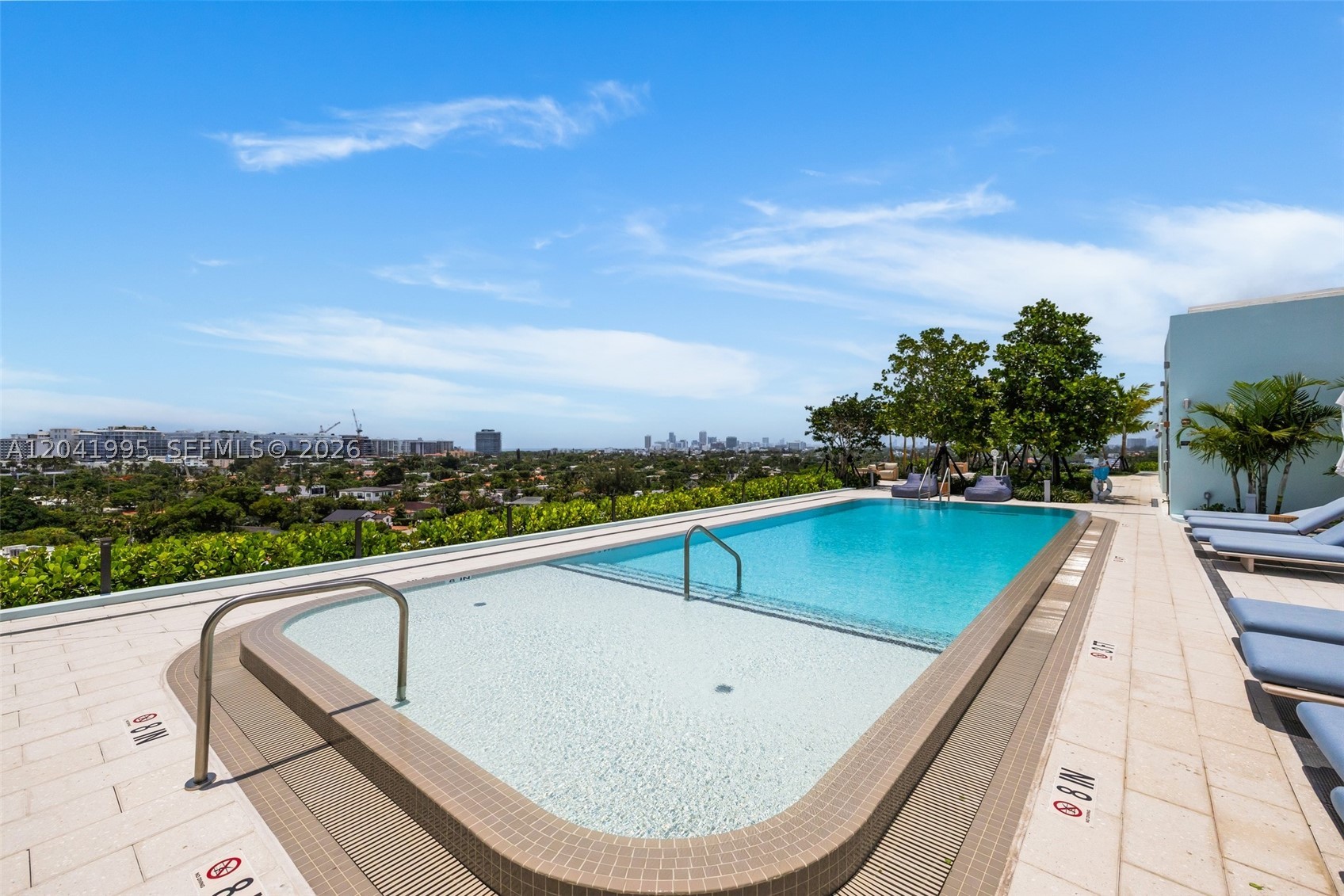 LA BAIA BAY HARBOR ISLANDS - Residential