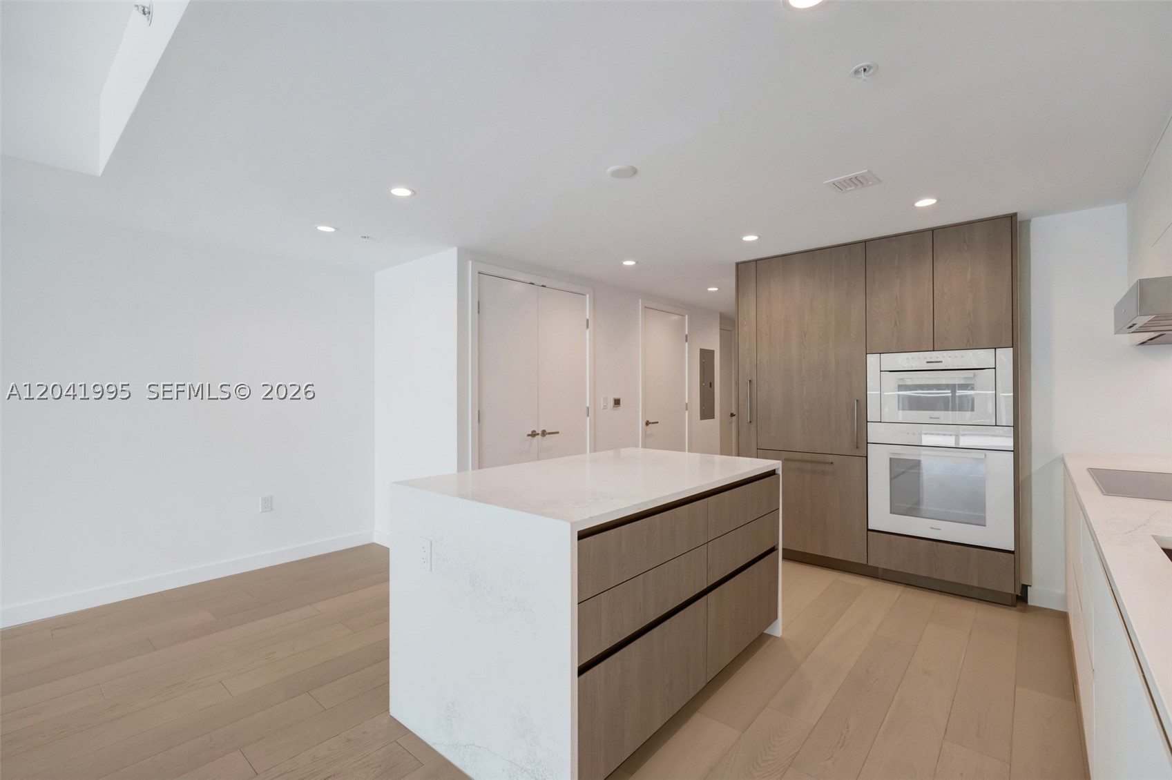 LA BAIA BAY HARBOR ISLANDS - Residential