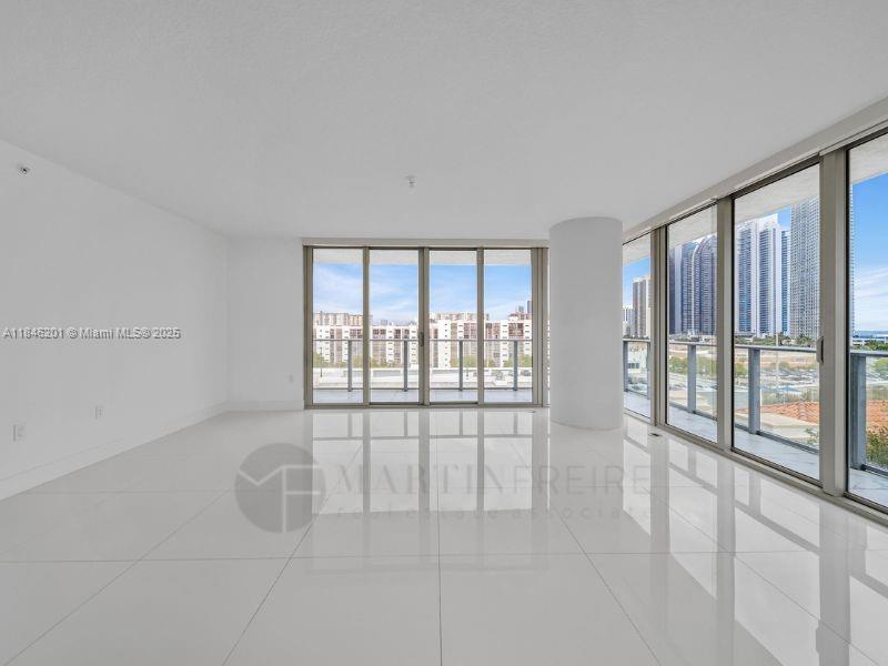 PARQUE TOWERS CONDO - Residential Lease