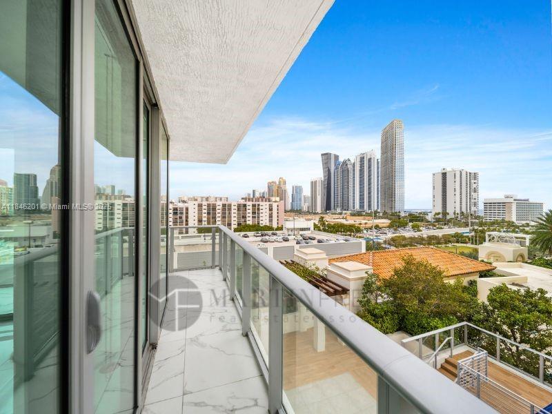 PARQUE TOWERS CONDO - Residential Lease