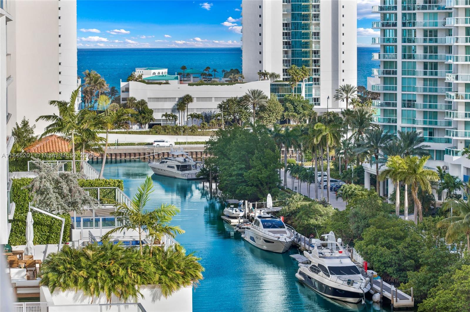PARQUE TOWERS CONDO - Residential Lease