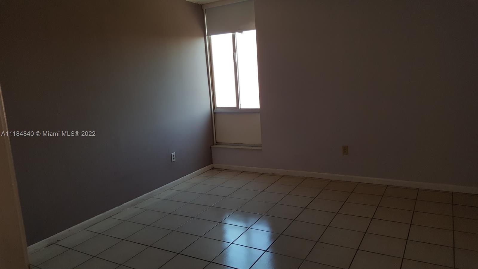 PARKSIDE NO 1 CONDO - BLD - Residential Lease