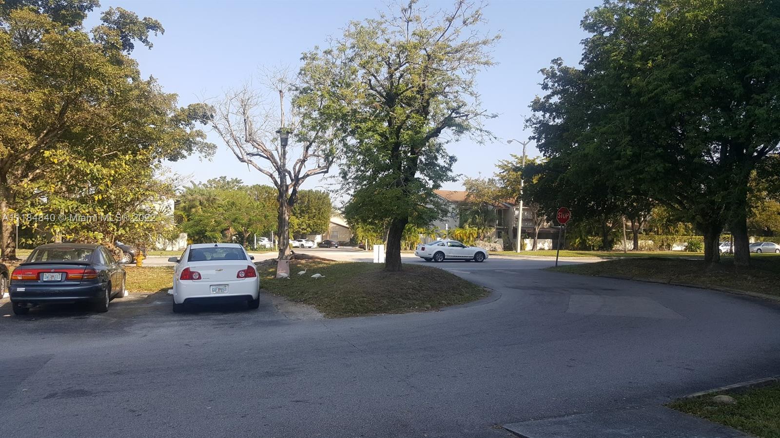 PARKSIDE NO 1 CONDO - BLD - Residential Lease