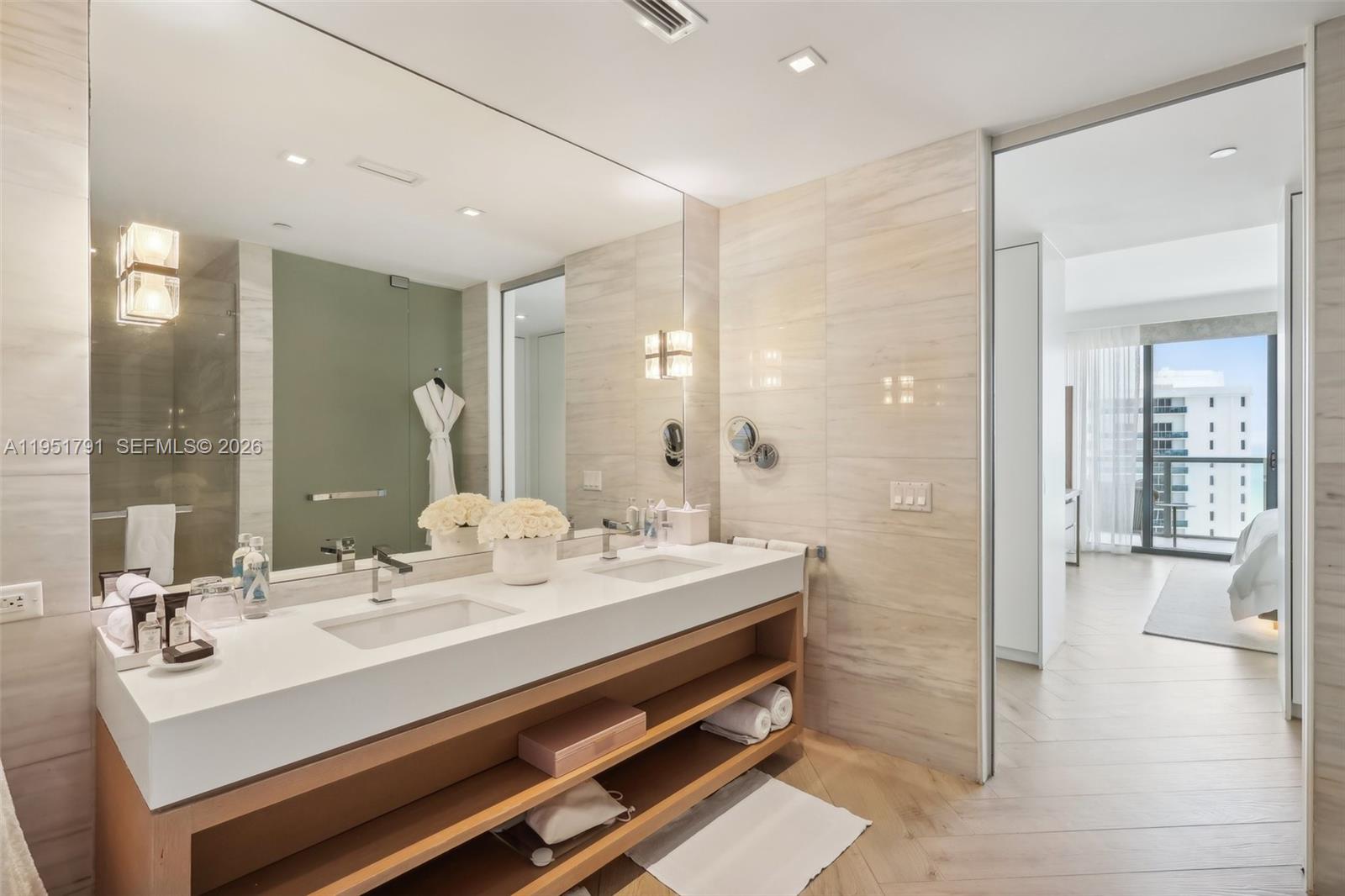 2201 COLLINS AVE CONDO - Residential