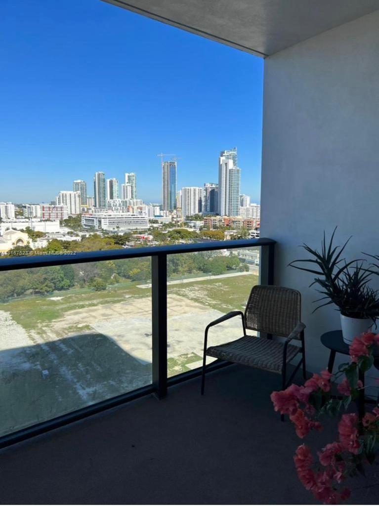CANVAS CONDO - Residential Lease