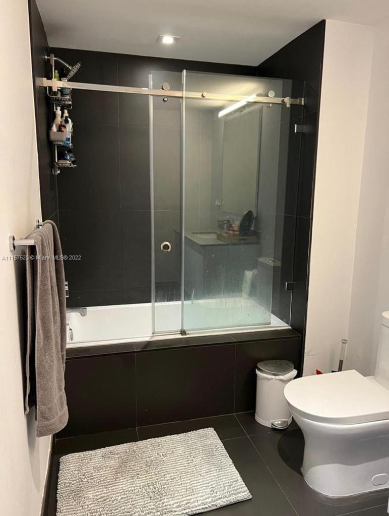 CANVAS CONDO - Residential Lease