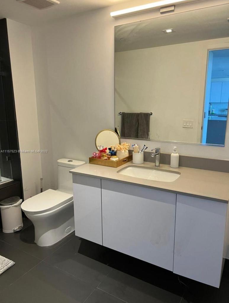 CANVAS CONDO - Residential Lease