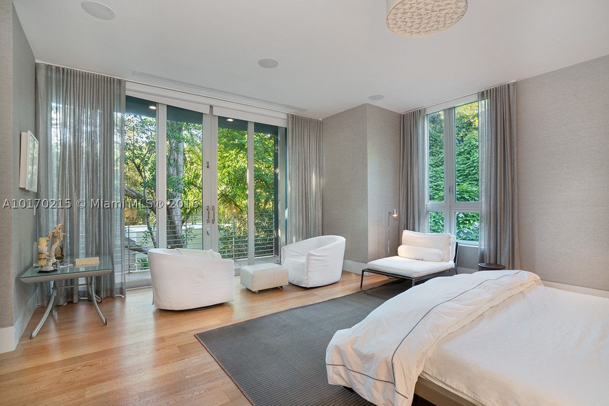 BISCAYNE CAMP - Residential