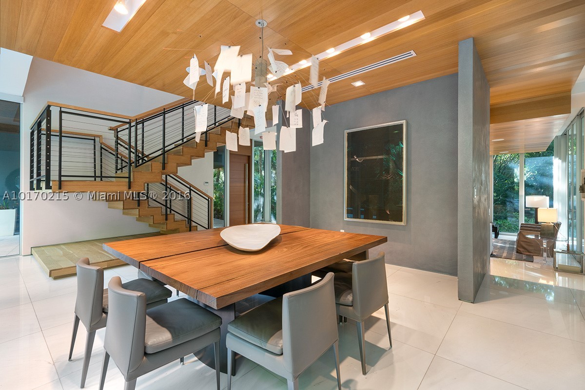 BISCAYNE CAMP - Residential