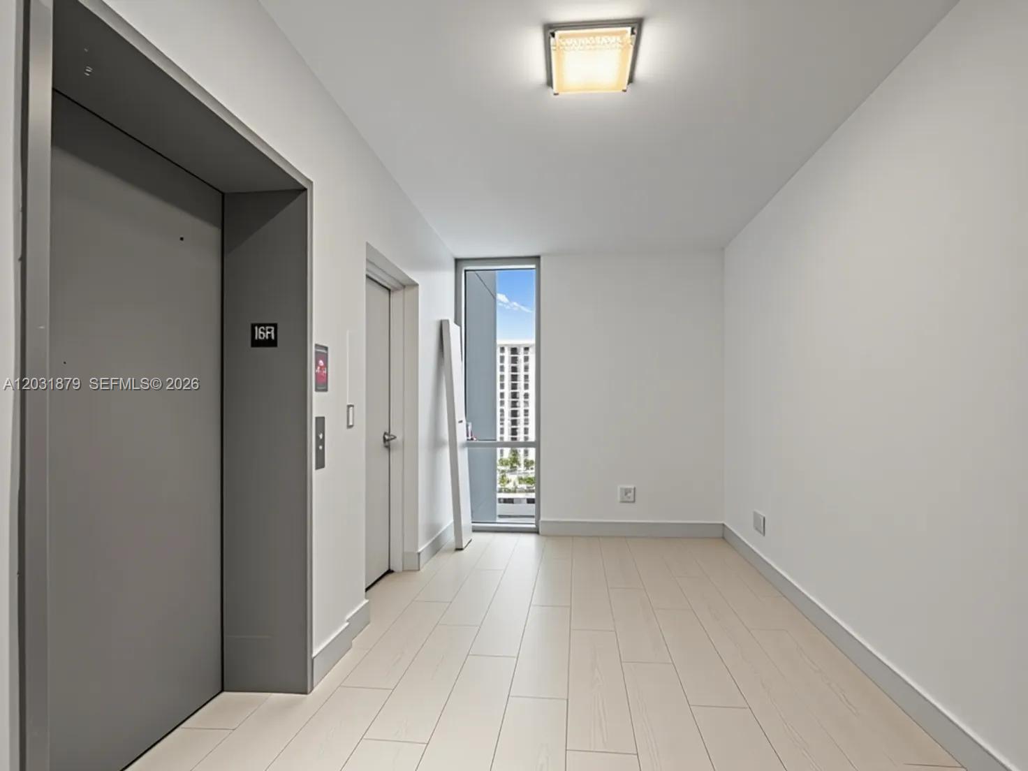 THE HARBOUR SOUTH CONDO - Residential