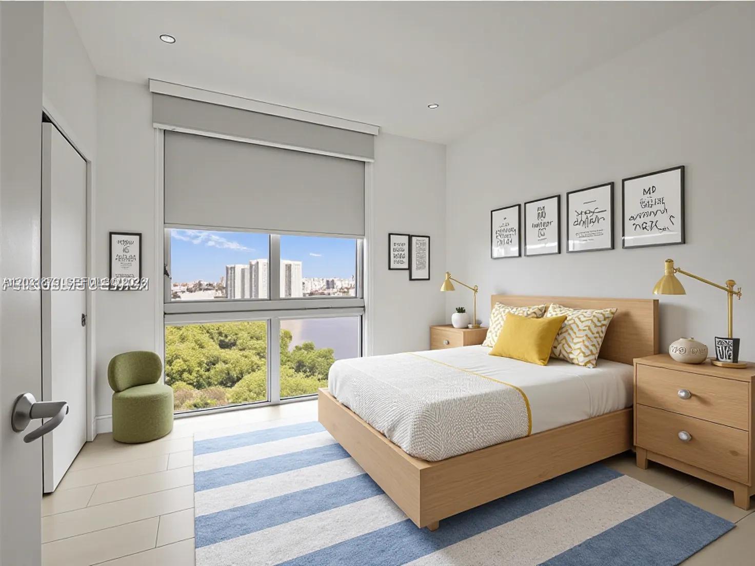 THE HARBOUR SOUTH CONDO - Residential