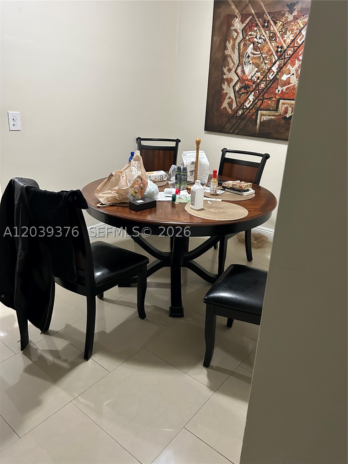 SUTTON HOUSE CONDO - Residential