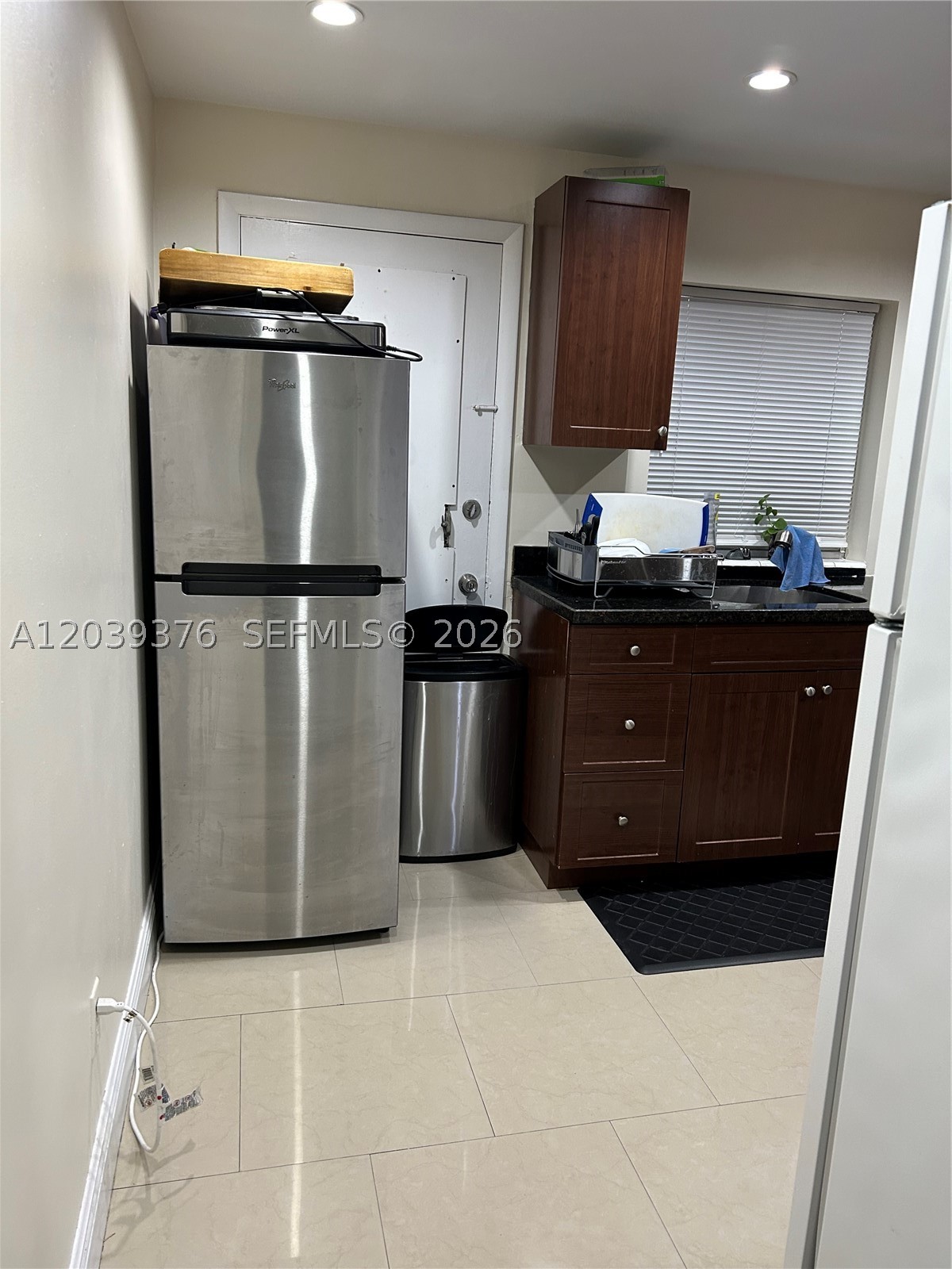 SUTTON HOUSE CONDO - Residential