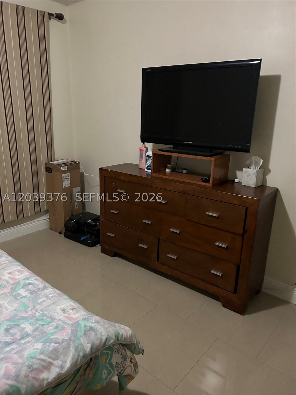 SUTTON HOUSE CONDO - Residential