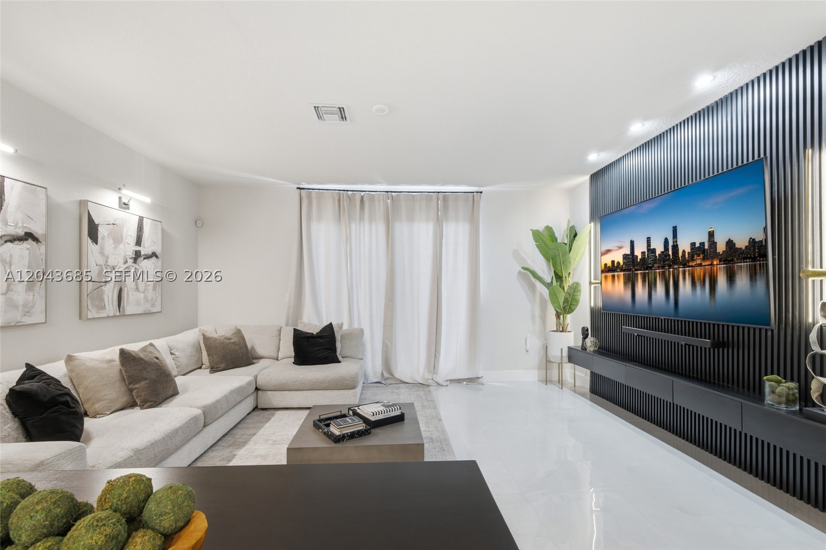 MC RESIDENTIAL - Residential