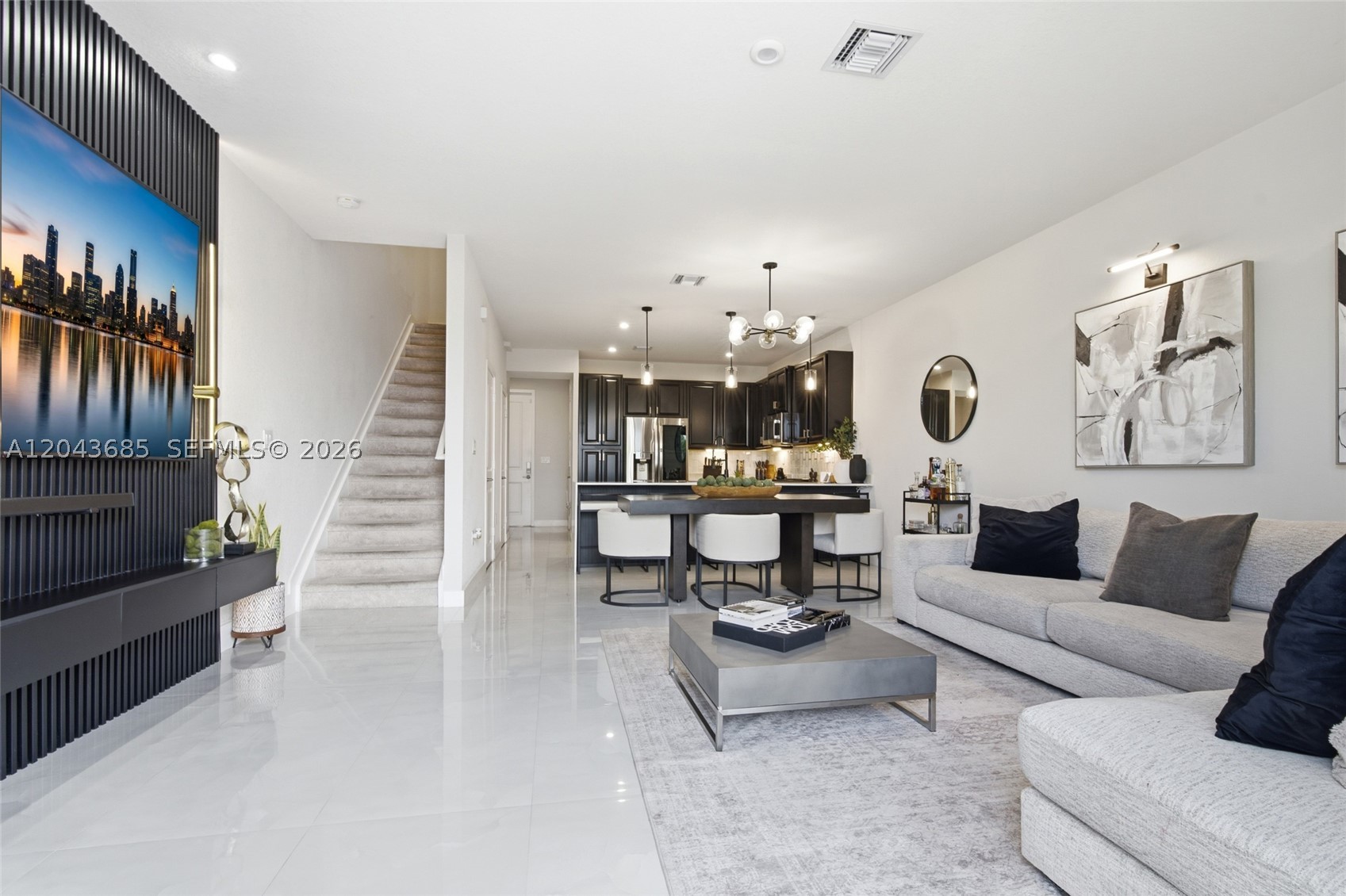 MC RESIDENTIAL - Residential