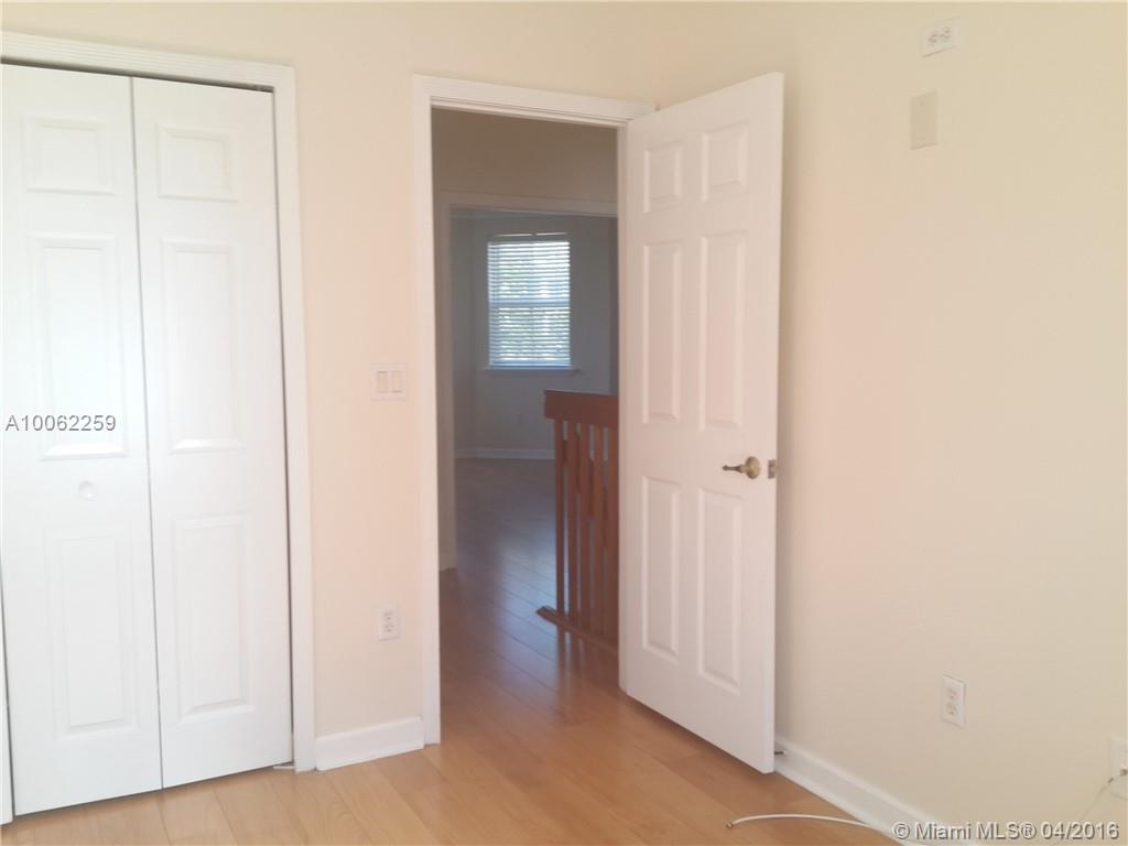 Savannah At Doral - Residential Lease