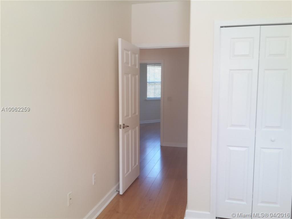 Savannah At Doral - Residential Lease