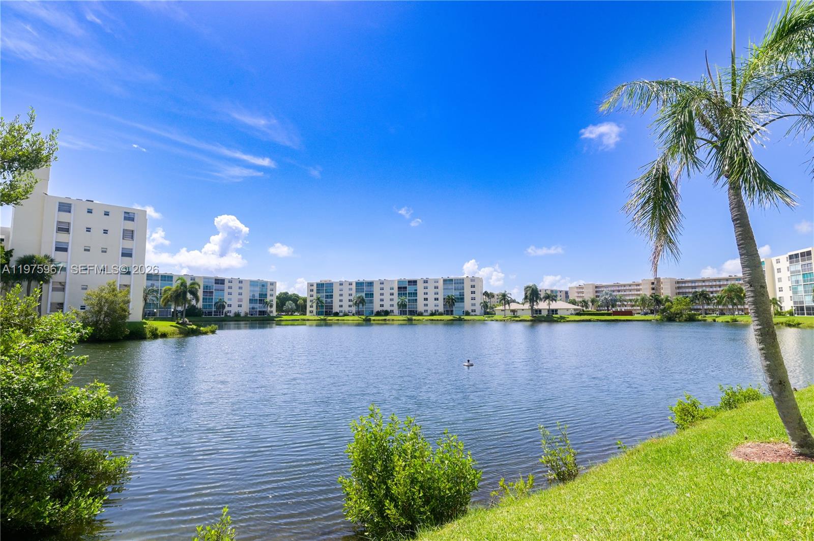 MEADOWBROOK LAKES VIEW CO - Residential