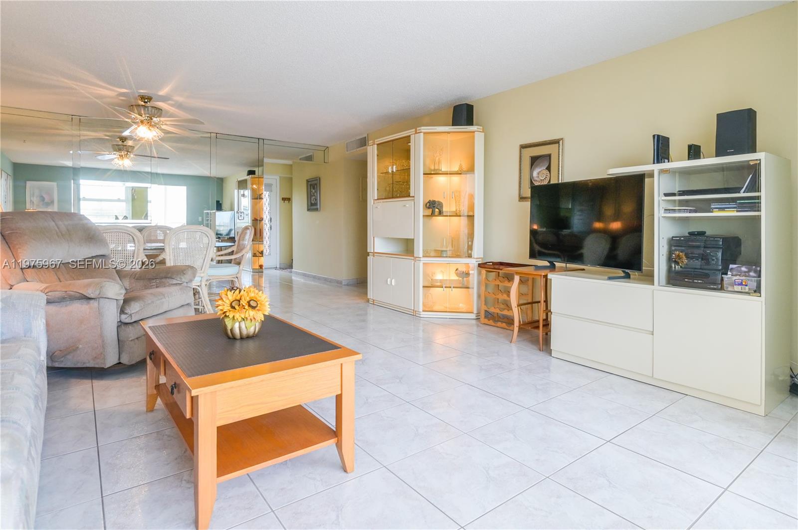 MEADOWBROOK LAKES VIEW CO - Residential