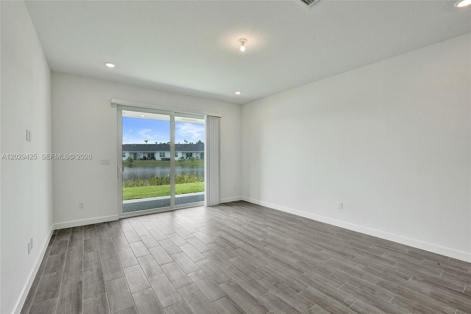 SEAGROVE PUD - Residential Lease
