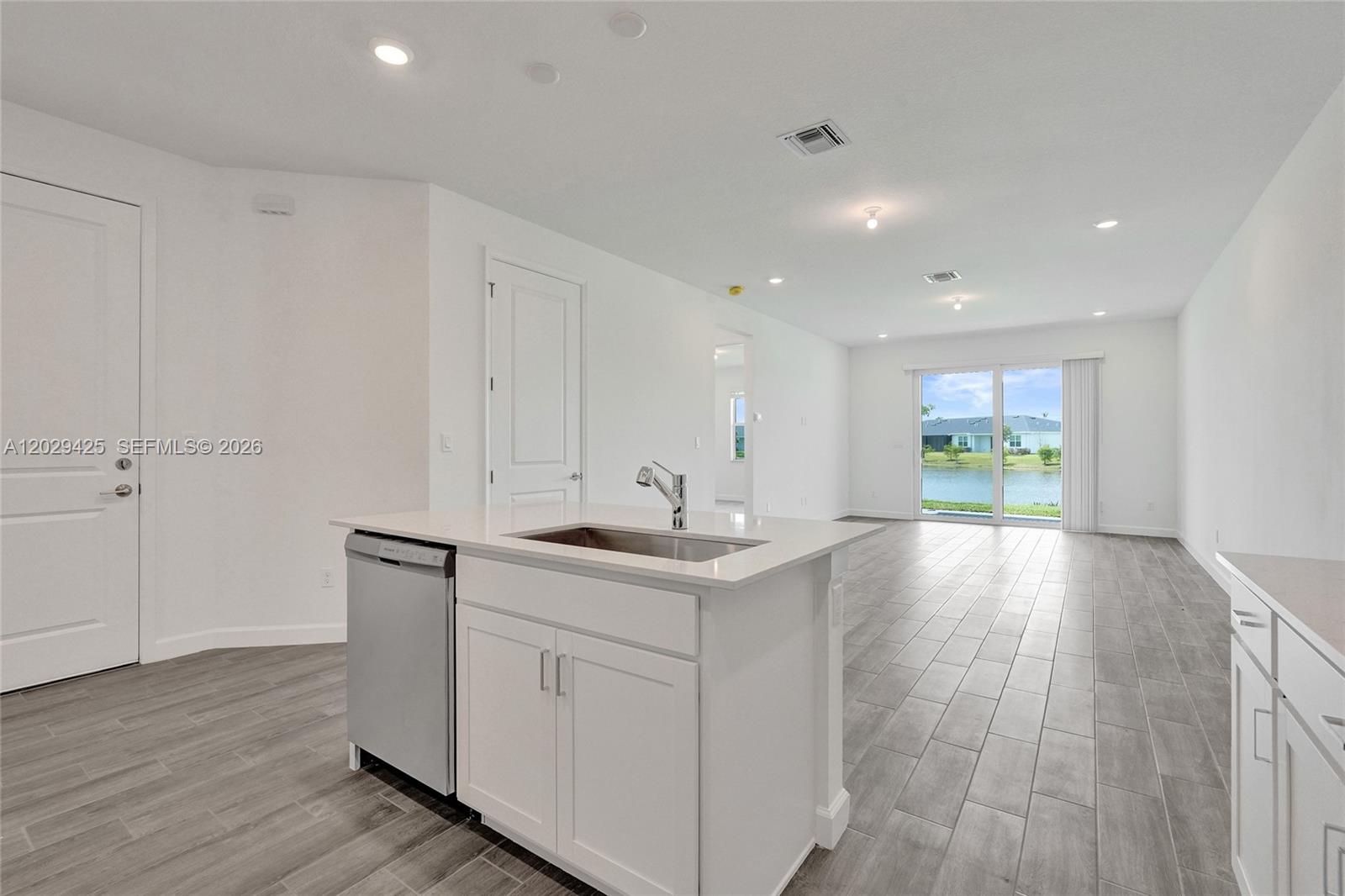 SEAGROVE PUD - Residential Lease