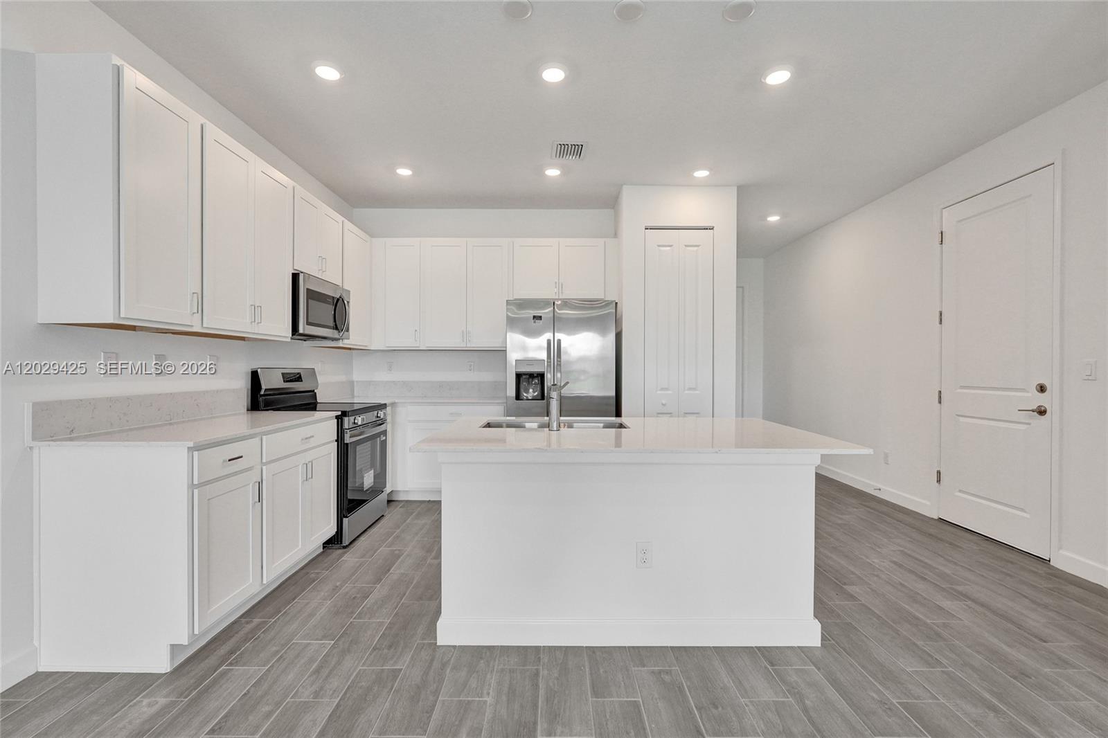 SEAGROVE PUD - Residential Lease