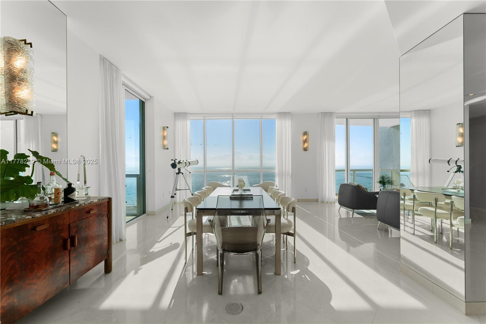 CONTINUUM ON SOUTH BEACH - Residential