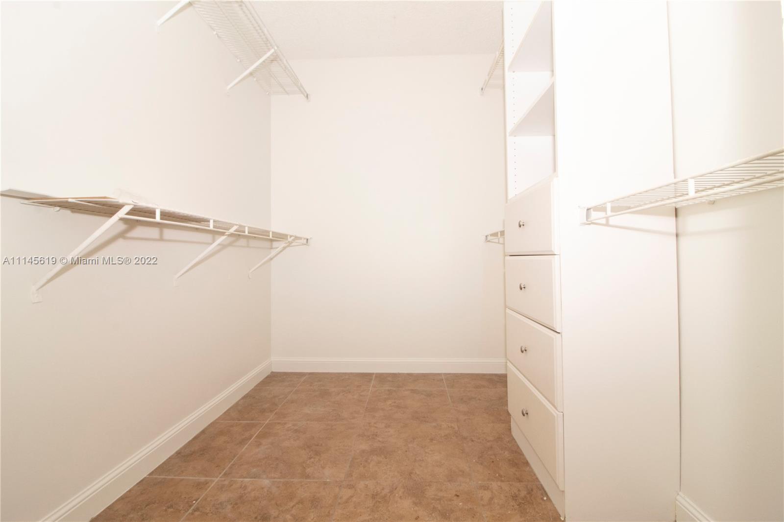 SOUTH PALM PLACE CONDO - Residential