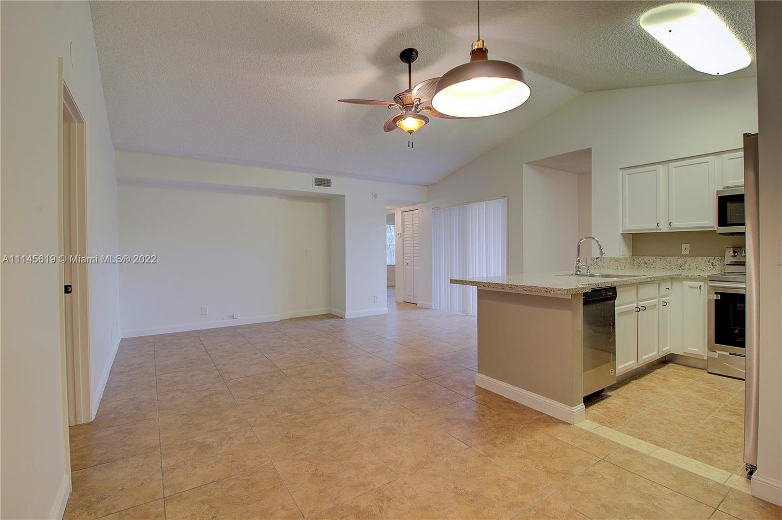 SOUTH PALM PLACE CONDO - Residential