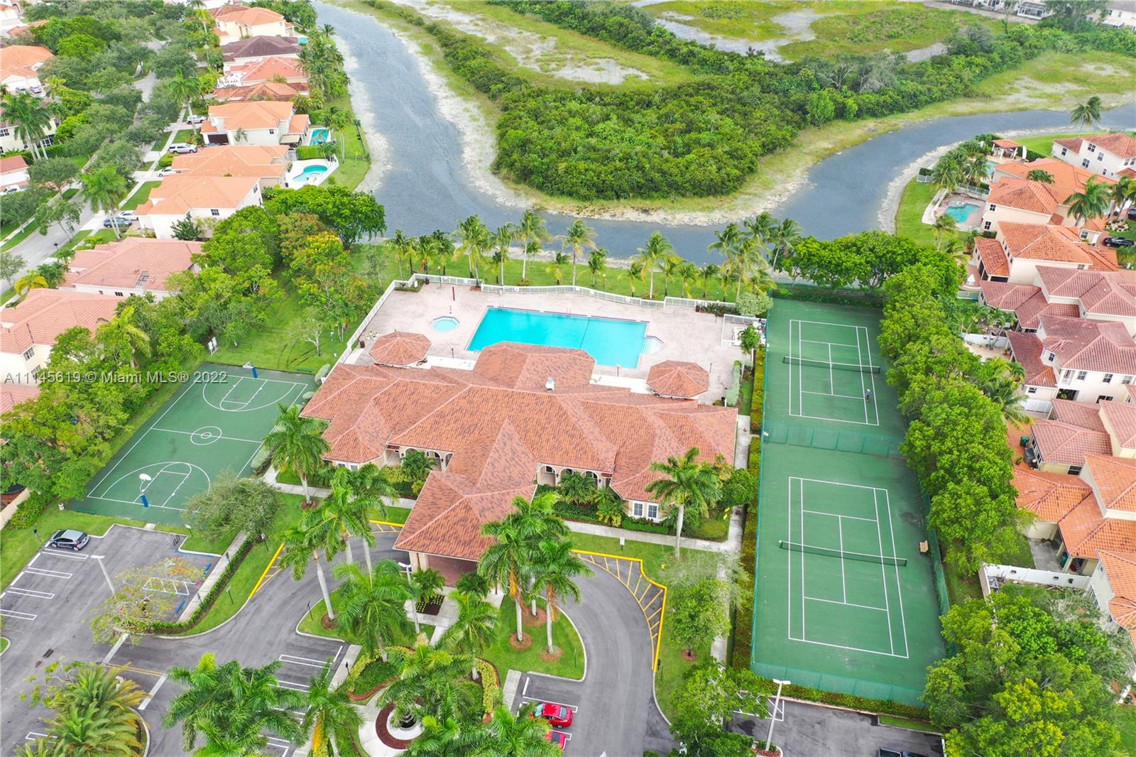 SOUTH PALM PLACE CONDO - Residential