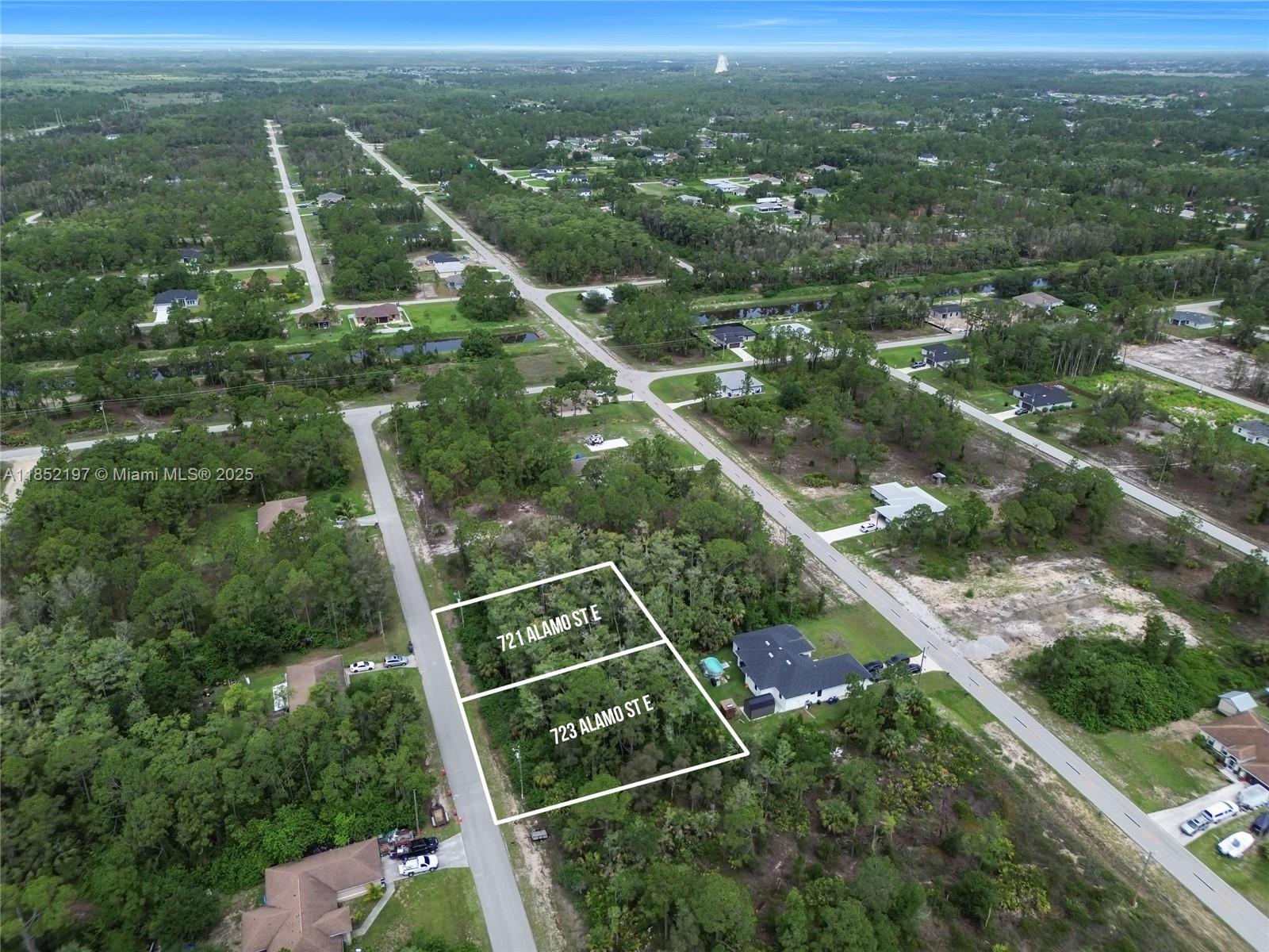 LEHIGH ACRES - Land