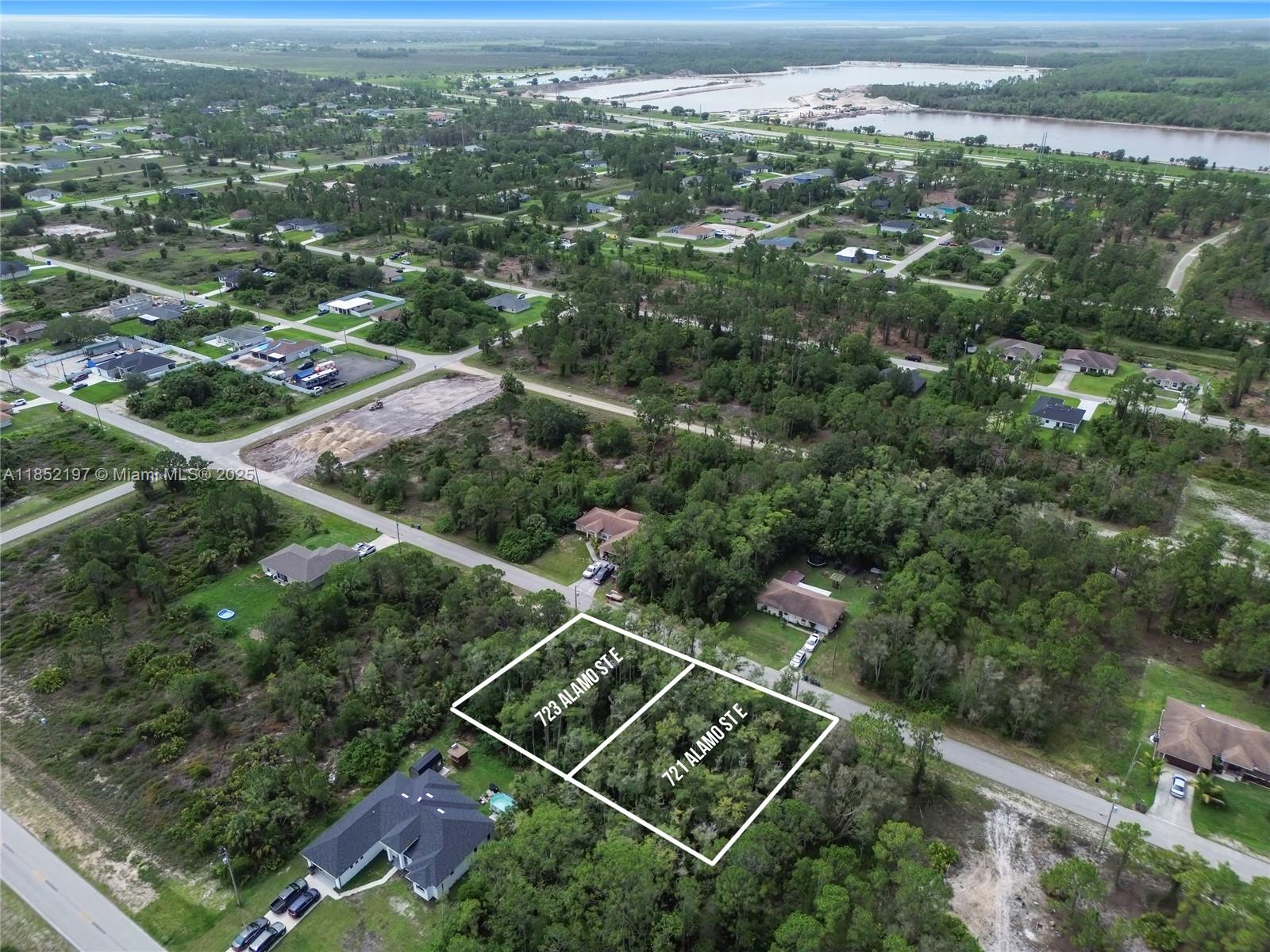 LEHIGH ACRES - Land