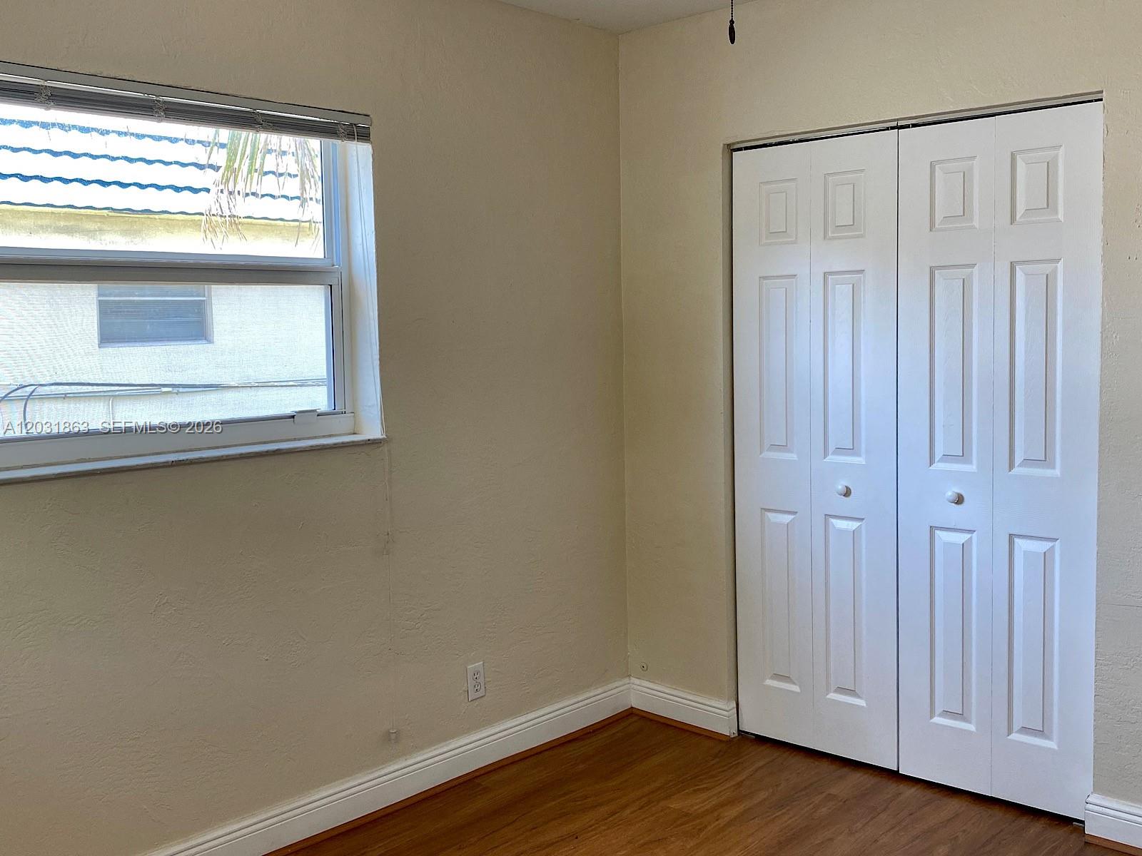 EL SOL AT MAIN STREET CON - Residential Lease