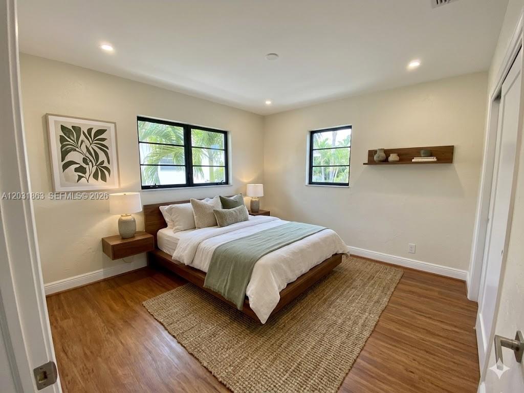 EL SOL AT MAIN STREET CON - Residential Lease