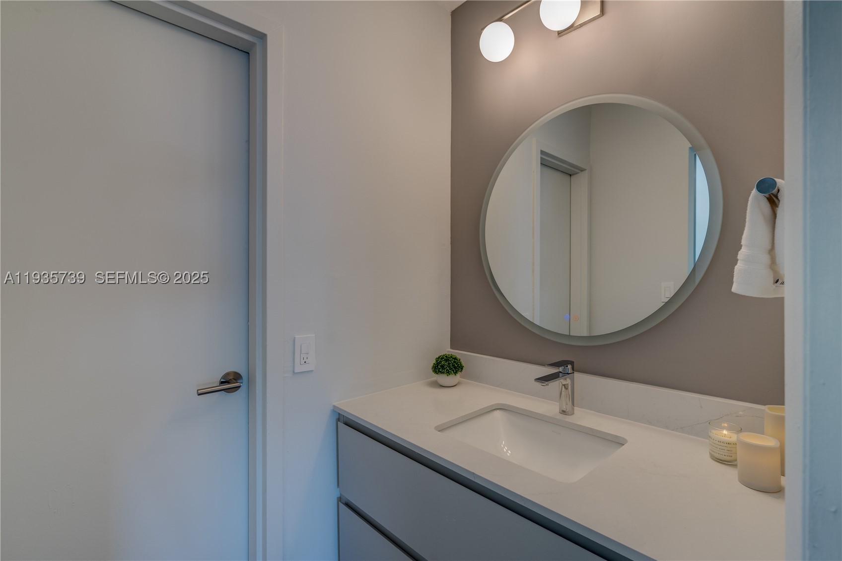 KEYSTONE TOWERS CONDO - Residential
