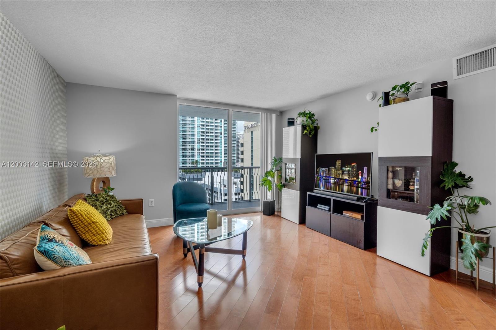 THE CLUB AT BRICKELL BAY - Residential