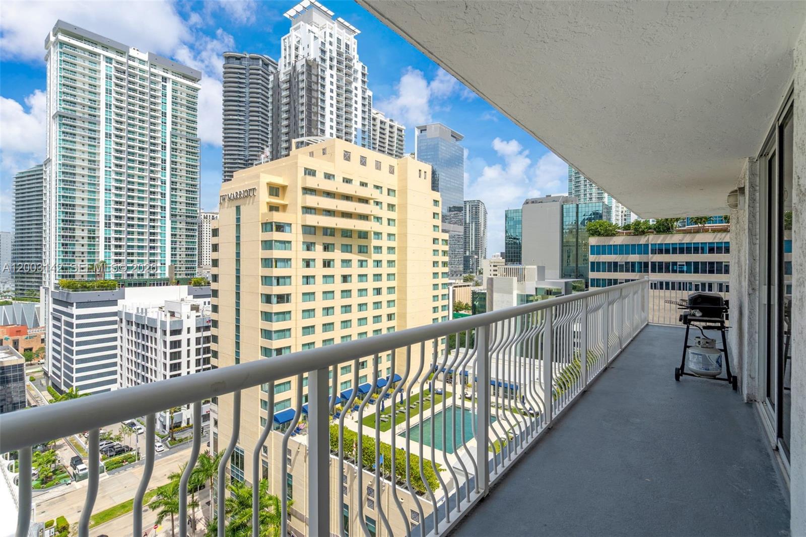 THE CLUB AT BRICKELL BAY - Residential