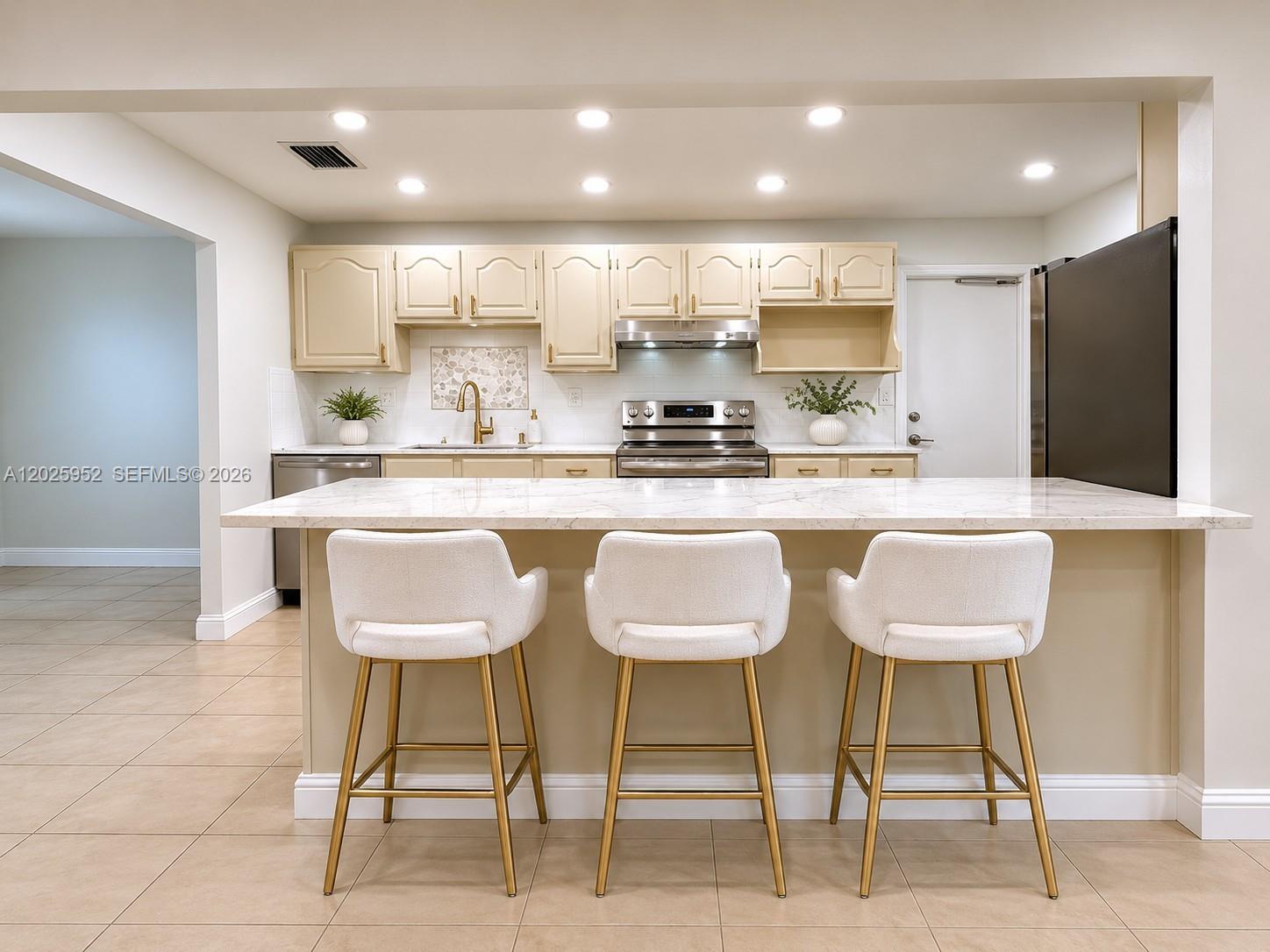 WINSTON PARK UNIT TWO - Residential Lease