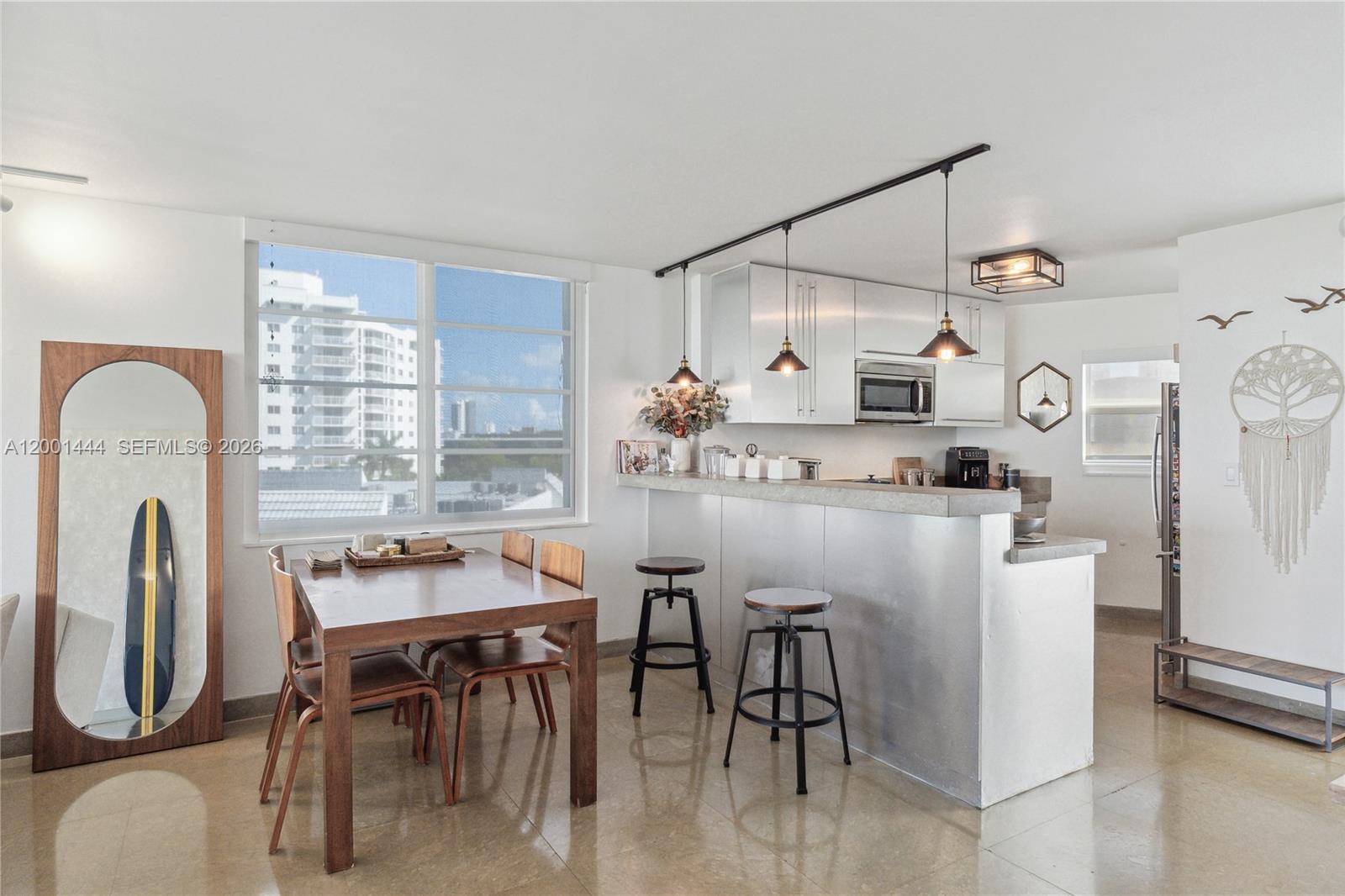 BONNE VIE CONDO - Residential