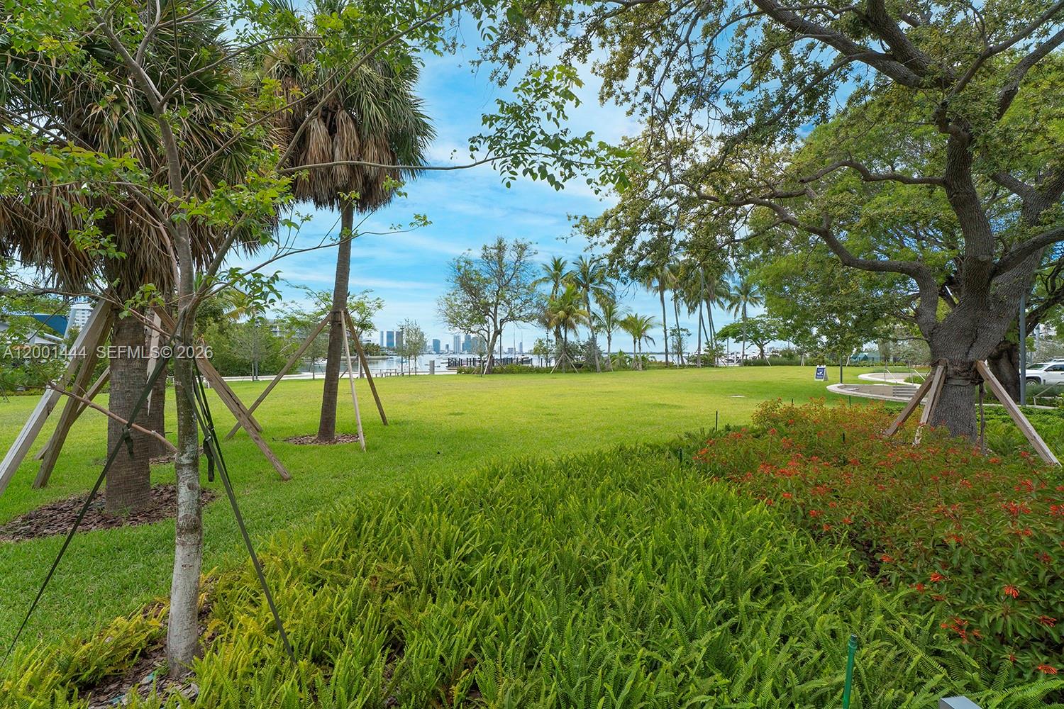 BONNE VIE CONDO - Residential