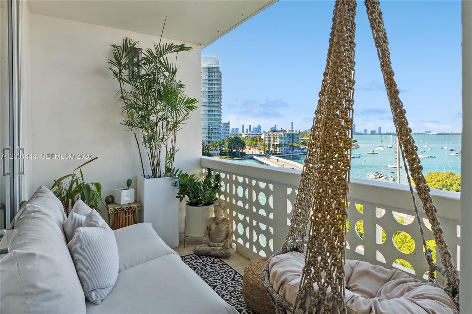 BONNE VIE CONDO - Residential