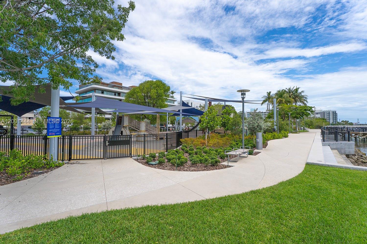 BONNE VIE CONDO - Residential