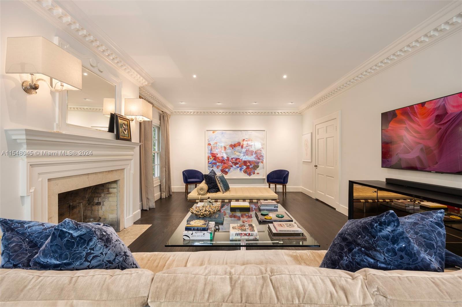 SILVER BLUFF - Residential