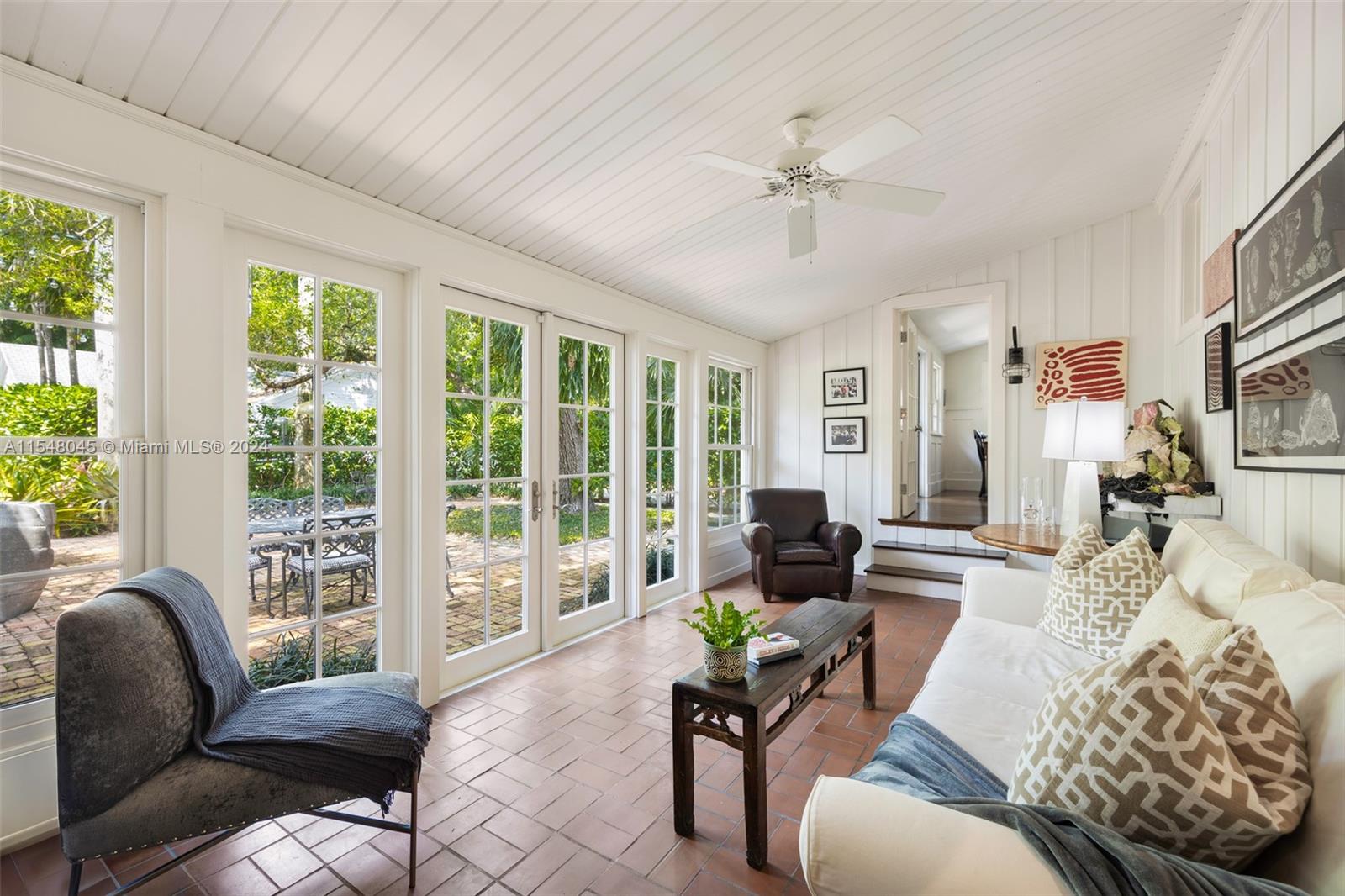 SILVER BLUFF - Residential