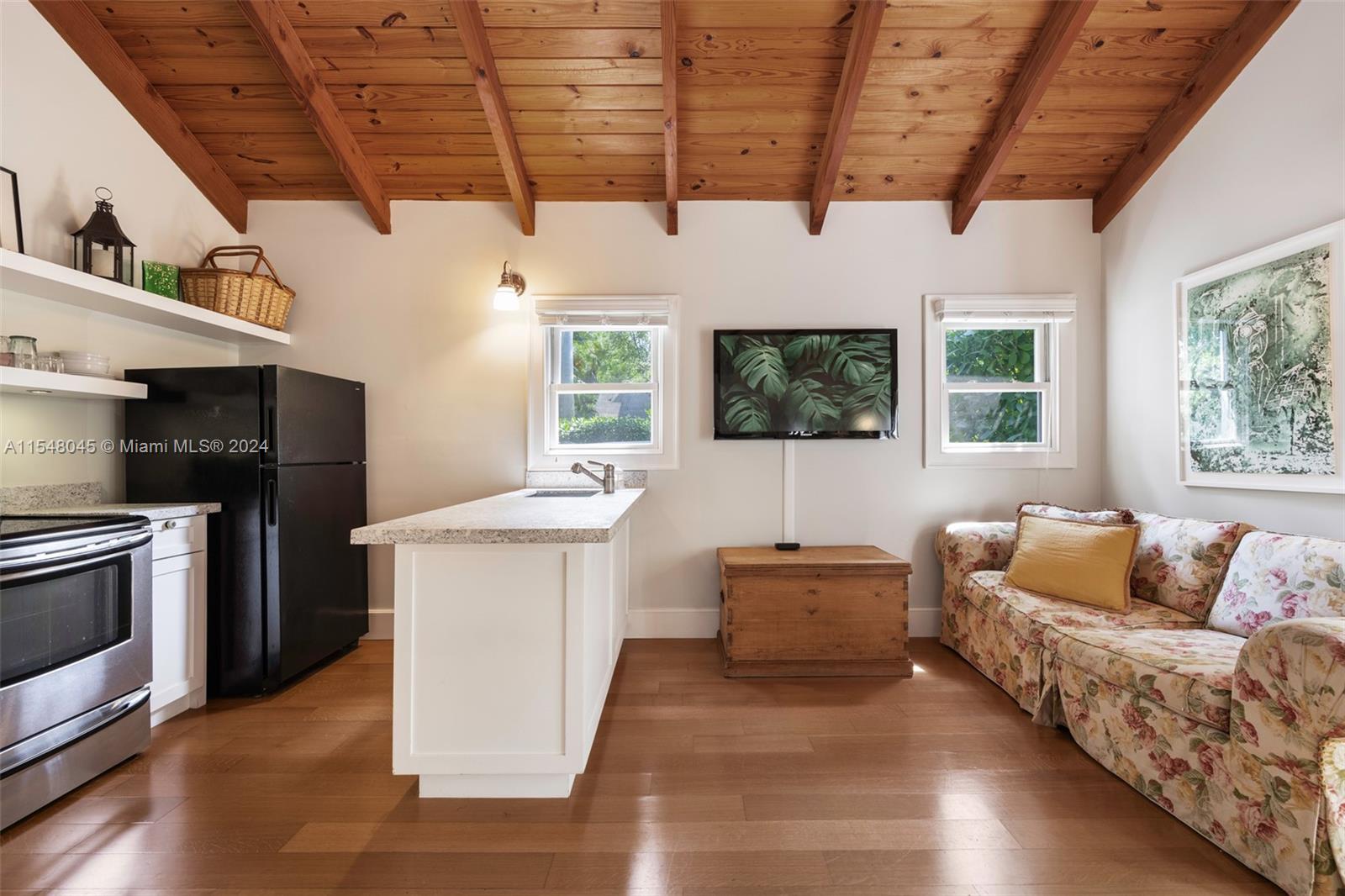 SILVER BLUFF - Residential