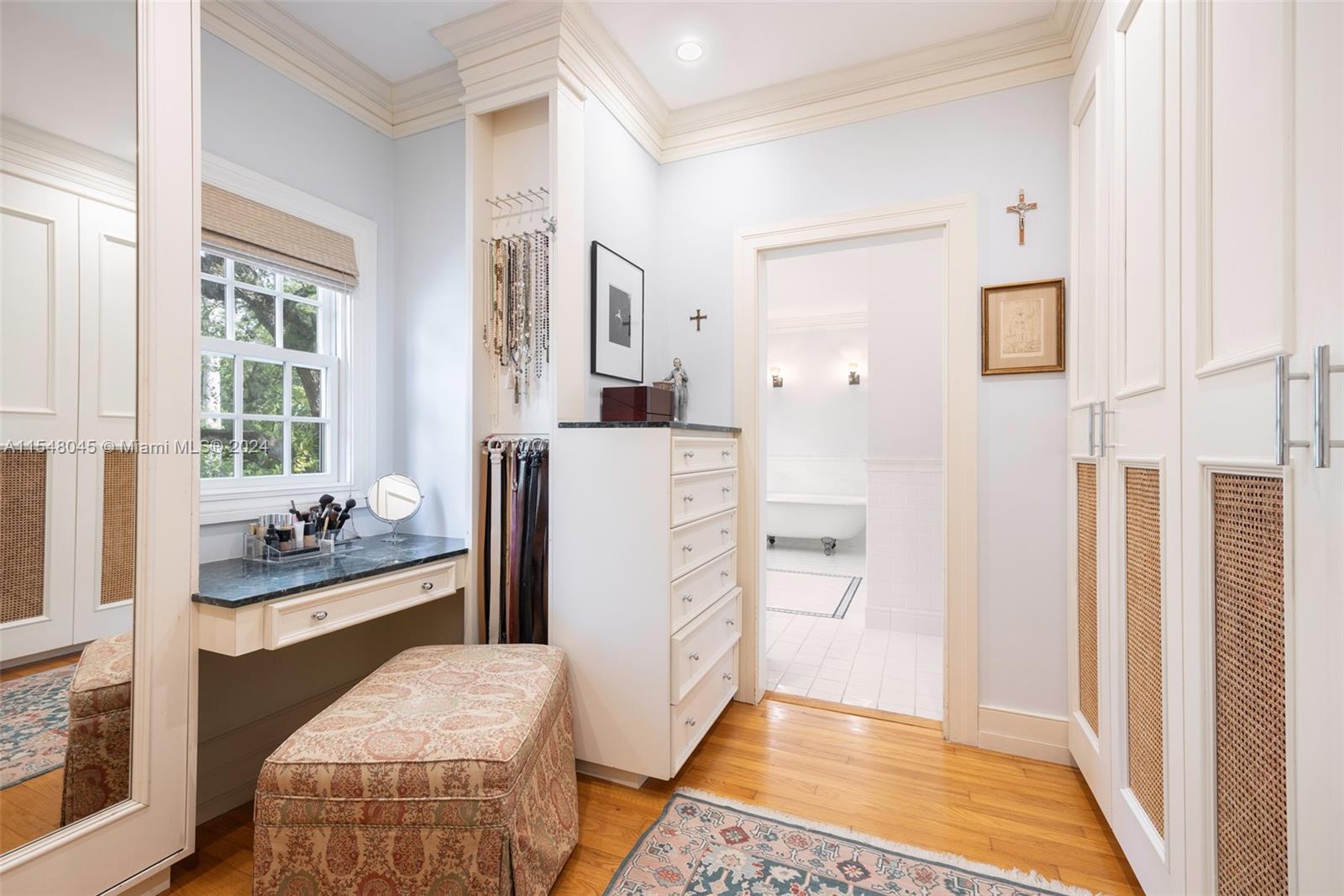 SILVER BLUFF - Residential